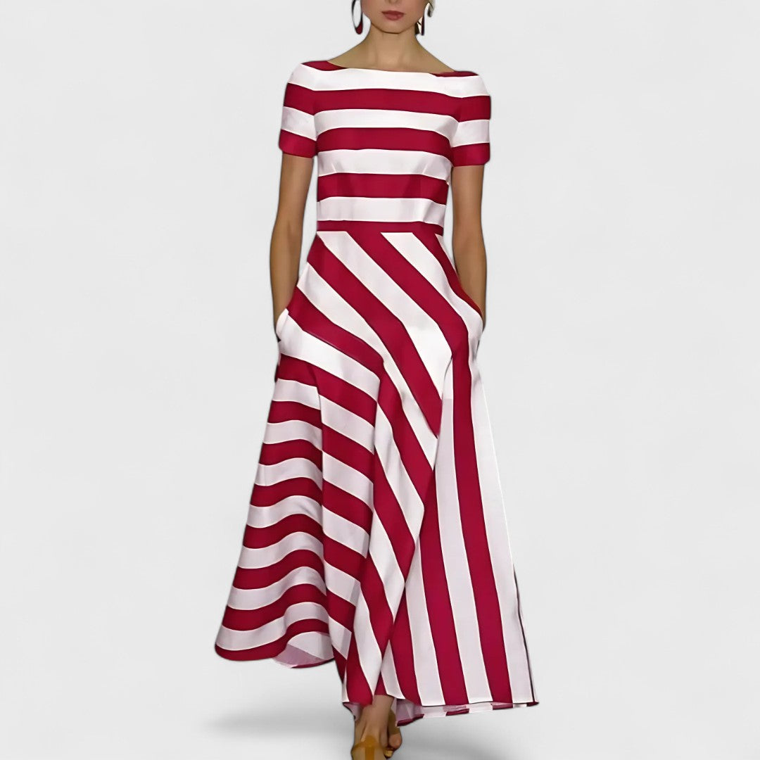 Emma – Lightweight and airy dress with thin stripes