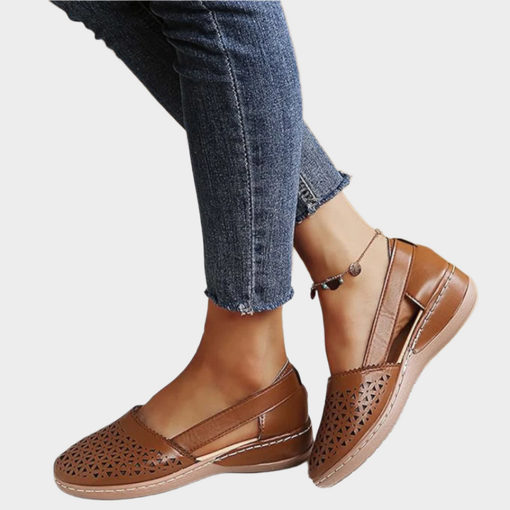 Anatomical Synthetic Ballerinas with Cutouts and Strap