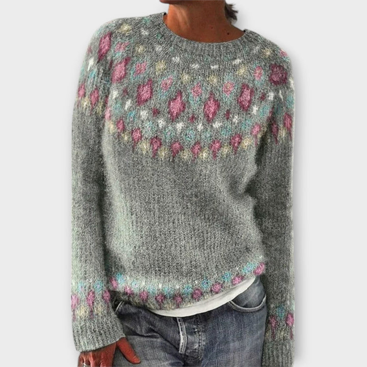 Devyn - Casual and Cozy Pullover