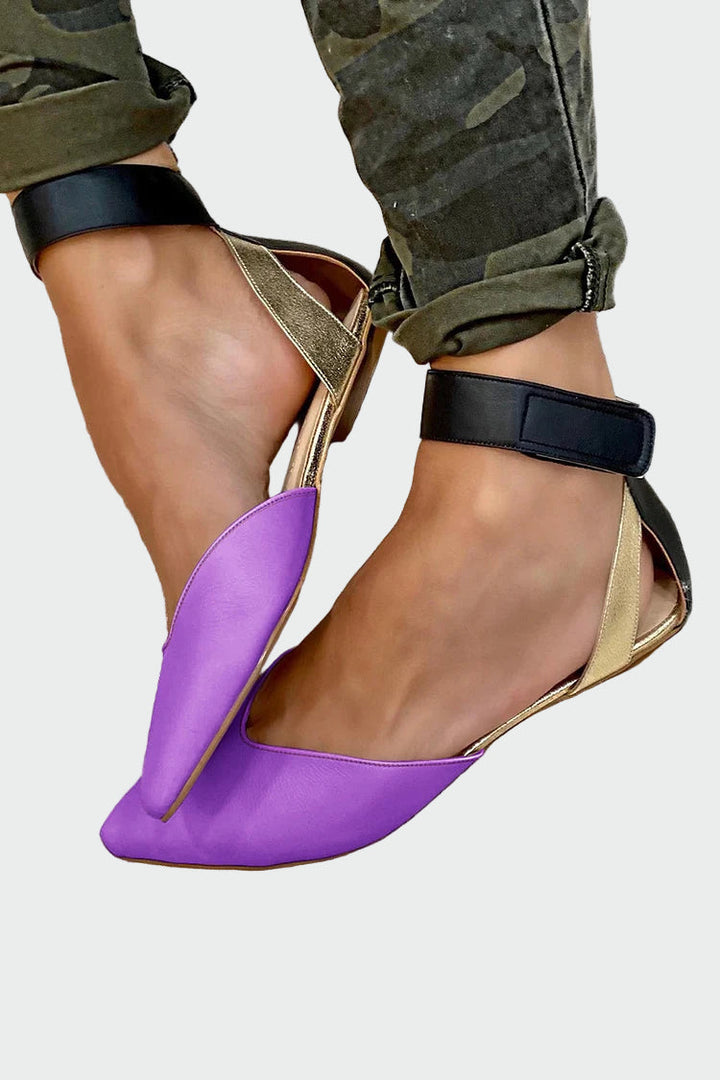 Elegant flat sandals