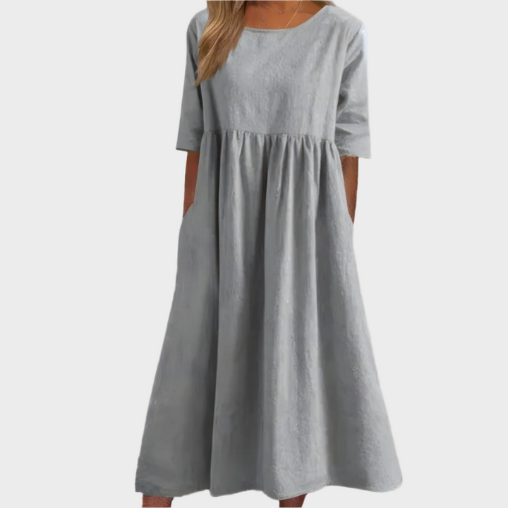 Lined Dress with Short Sleeves and Airy Silhouette