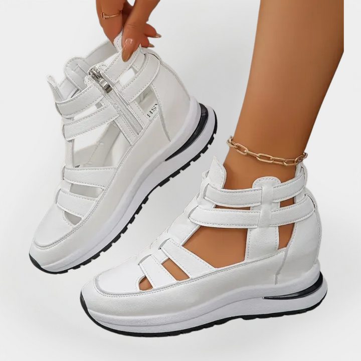 Elegant Let Sandal with Heel and Side Closure