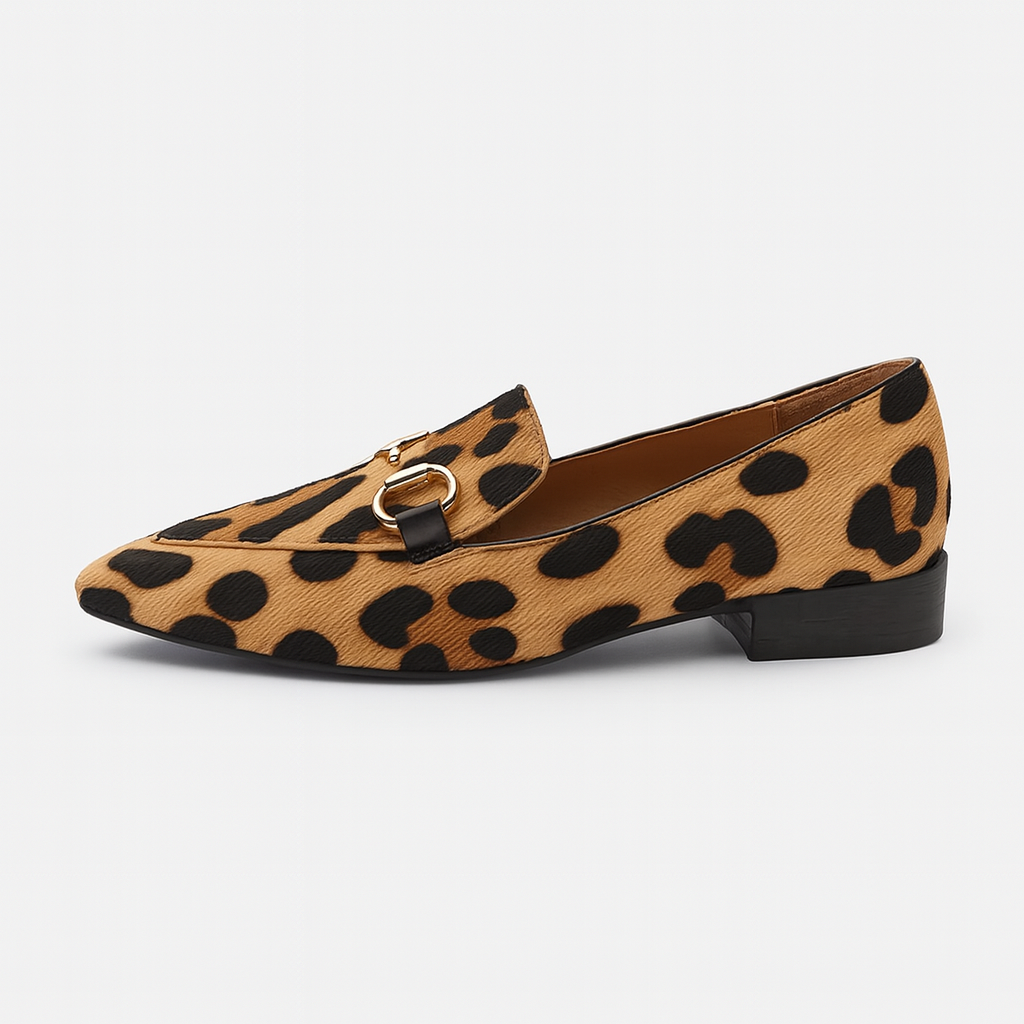 Alma – Loafers with statement design