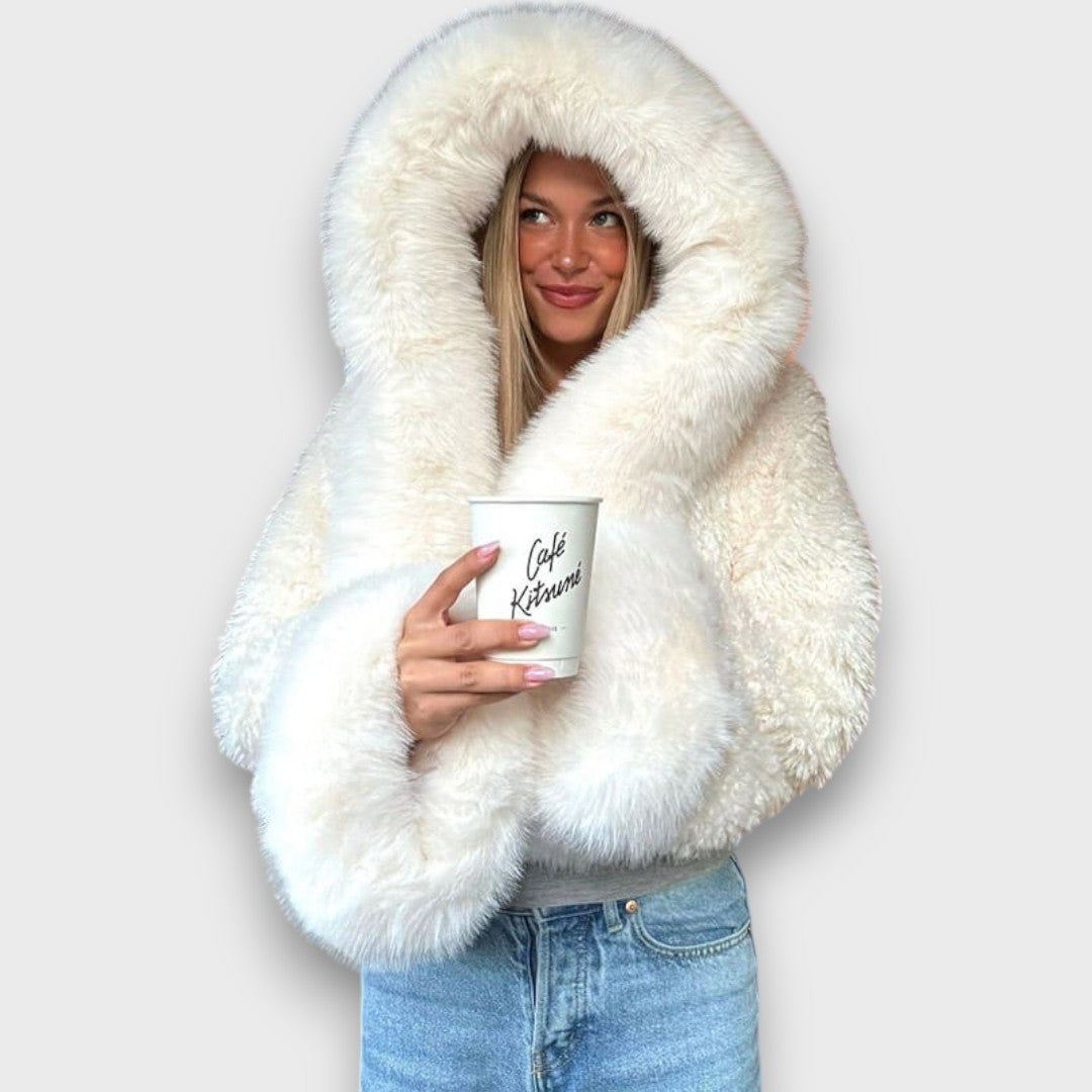 Noeline – Short Faux Fur Jacket with Hood