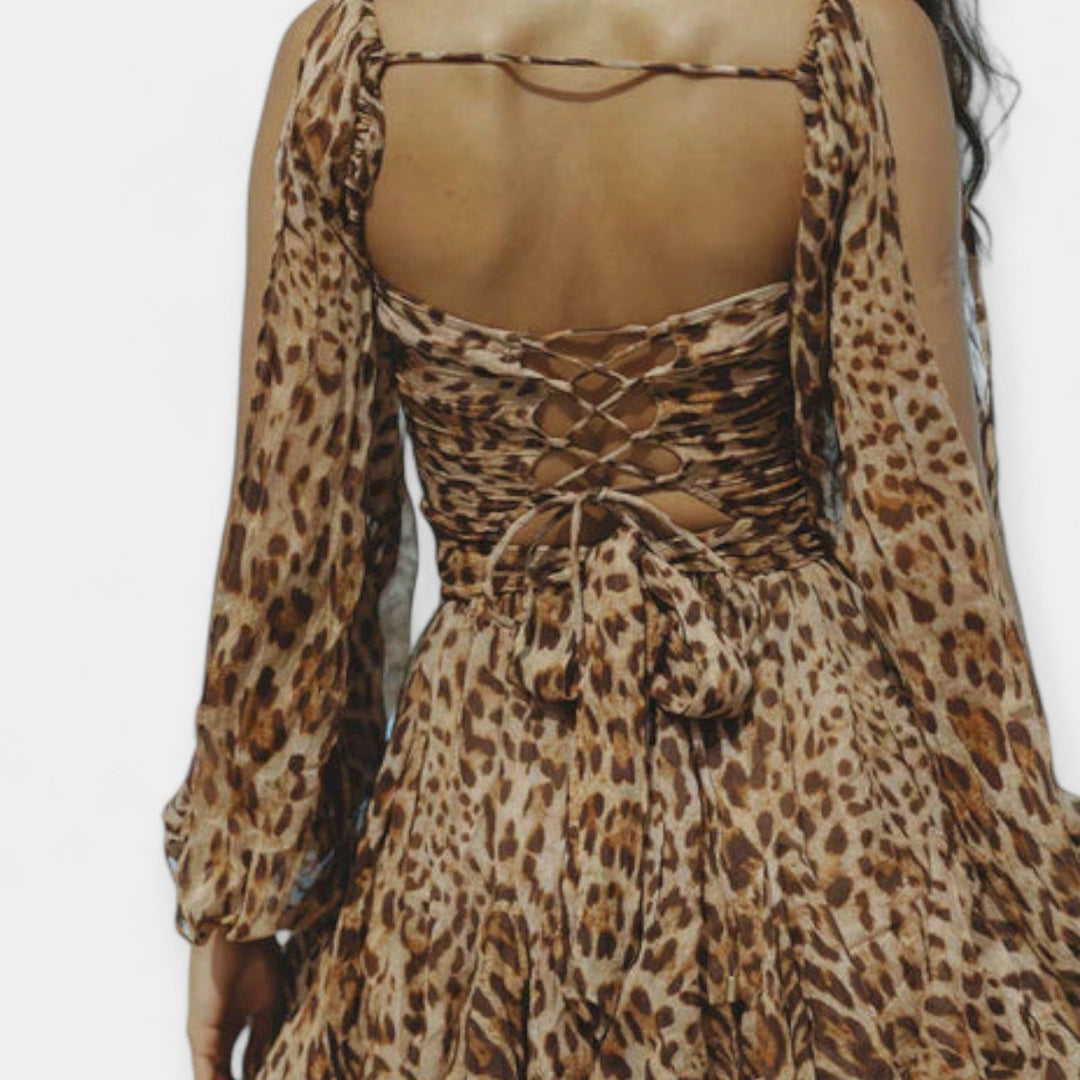 Romantic Short-Sleeved Dress for Any Occasion