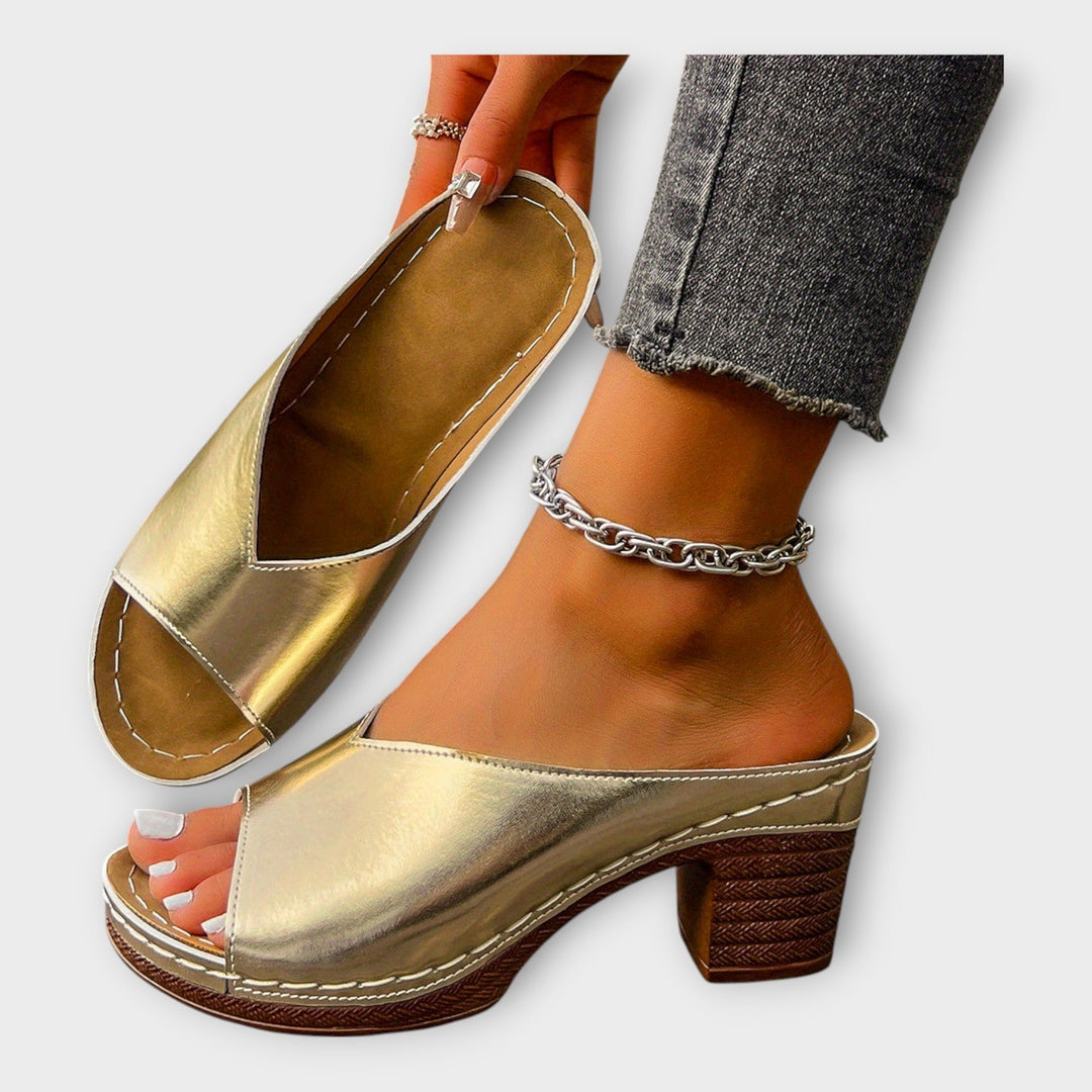 Sandals with Thick Heel and Open Back