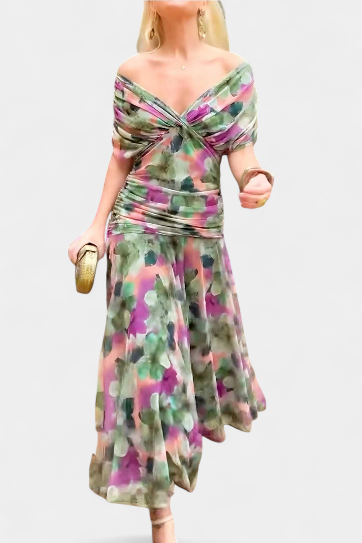 Lang Flower Dress with V-Neck and Romantic Elegance